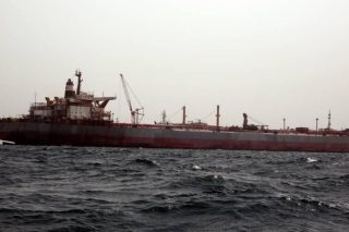 Το Ιράν απειλεί να αποκλείσει την Ερυθρά Θάλασσα, αν οι ΗΠΑ διατηρήσουν τον ναυτικό αποκλεισμό
